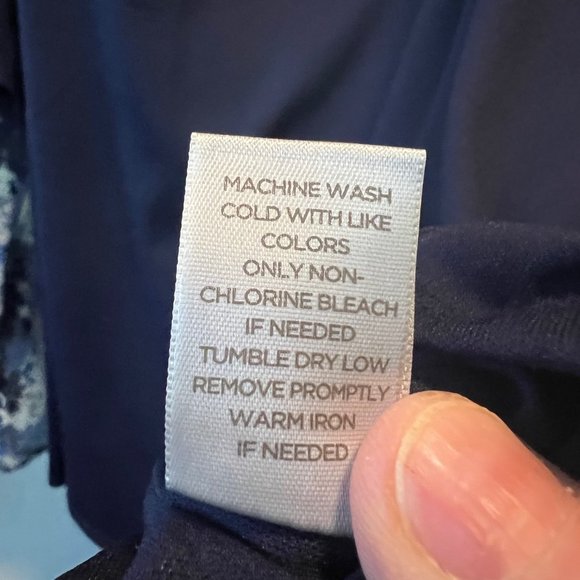 Avenue 26/28 Blue and White Floral Blouse with Dark Blue Tank - Picture 8 of 8